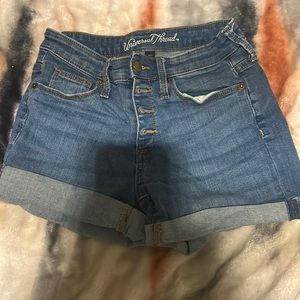 Universal thread shorts size 0 high rise